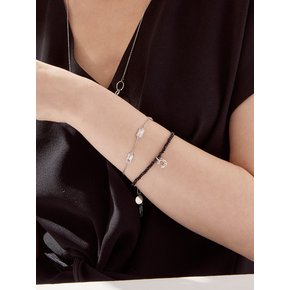 Initials Black Crystal Bracelet (알파벳 선택)