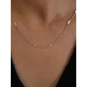 PLANT CHAIN NECKLACE