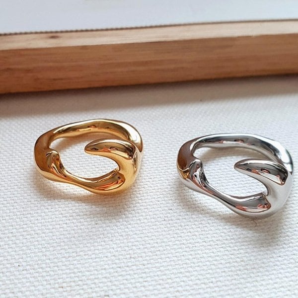 [옷자락] 여자 데일리 오피스룩 세련된 메탈 반지