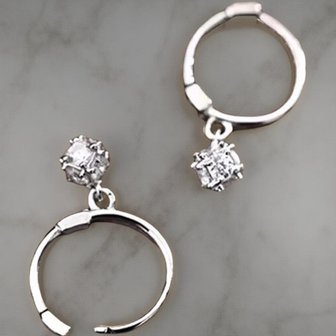  [옷자락] 여성 일상 미니멀 큐빅 포인트 링 귀걸이