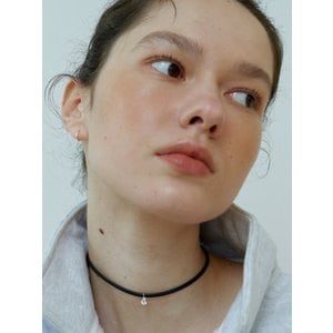 러브미몬스터 Mini Cubic Leather Choker