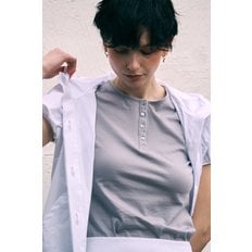 자개단추 헨리넥 실켓 티셔츠-GREY