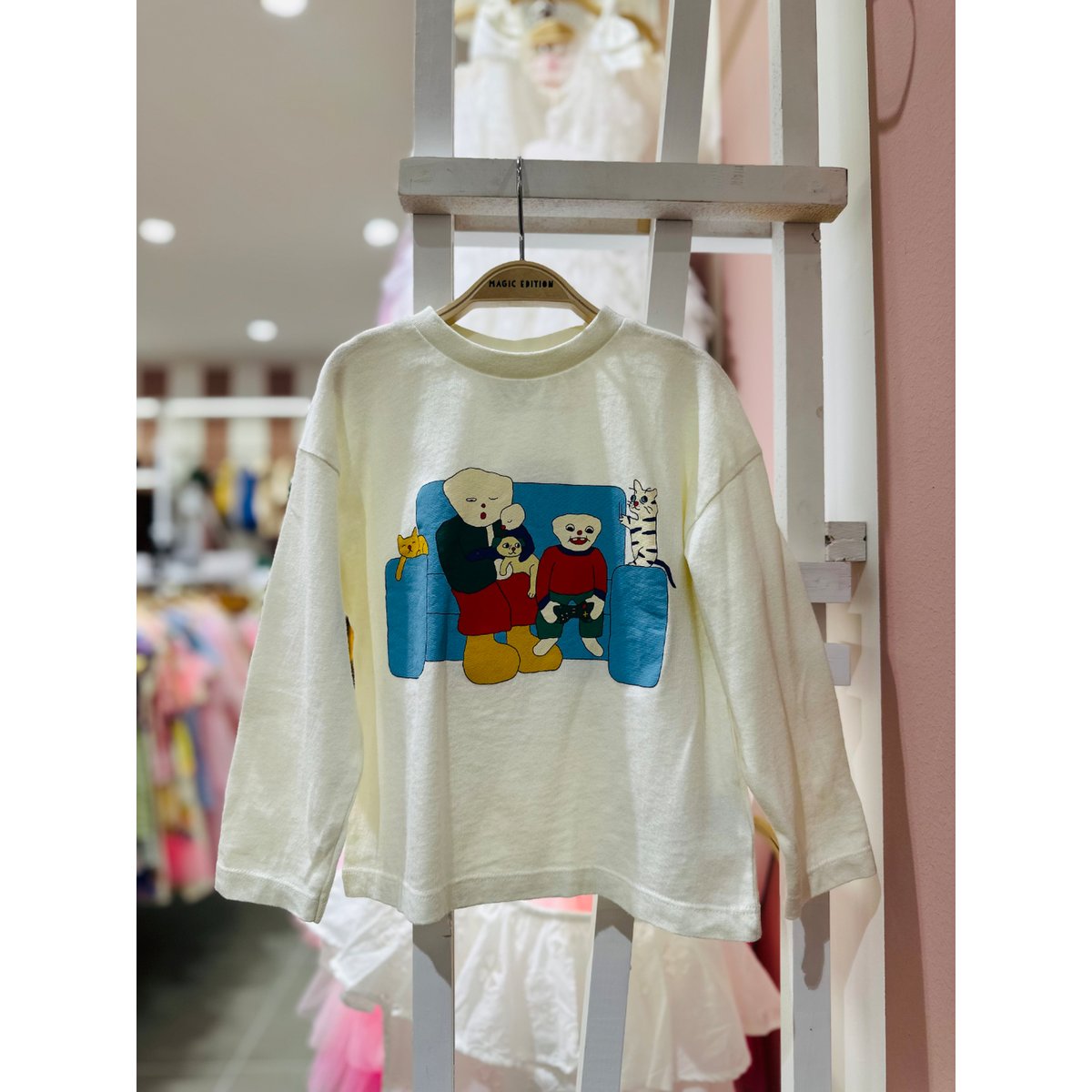 확대된 대표 .