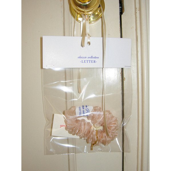 Pluto Scrunchie_Apricot
