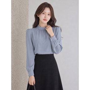 터틀 셔링 하이넥 골드버튼 블라우스_M2609BL192C