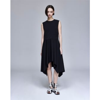 송지오 [파주점] [송지오우먼]어시메트릭 슬리브리스 원피스 블랙 WH2OP310BK
