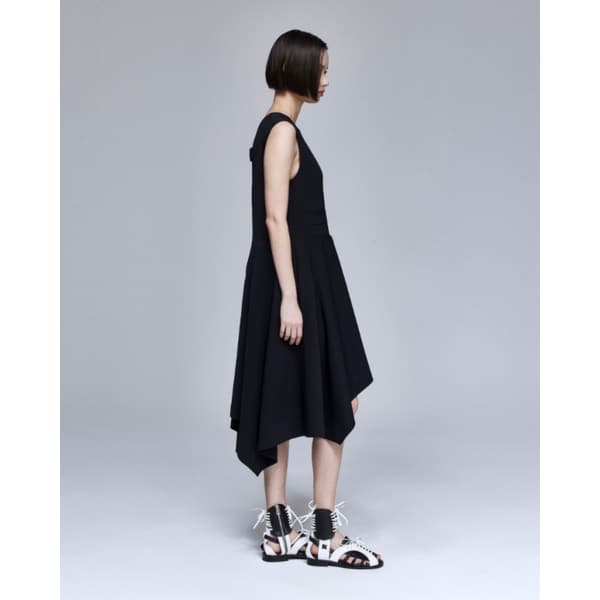 [파주점] [송지오우먼]어시메트릭 슬리브리스 원피스 블랙 WH2OP310BK