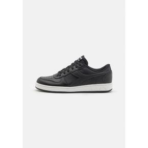 5149410 Diadora MAGIC BASKET ICONA UNI - Trainers black