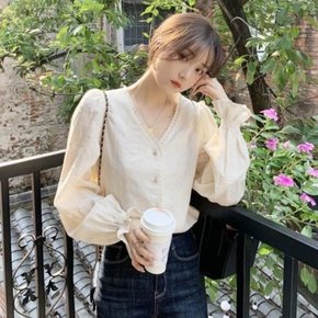 여성 데일리 긴소매 V넥 퍼프 블라우스 (8968978A)