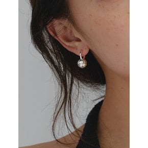 Volley earring