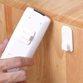 에어컨리모컨 벽후크 벽홀더 부착식 침대옆 책상옆 걸이