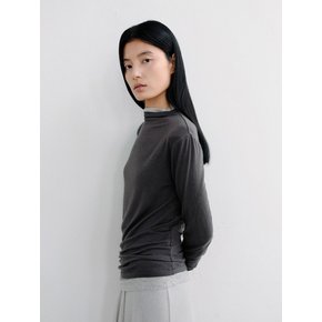 WOOL MOCK NECK CURVED T-SHIRT [CHARCOAL]