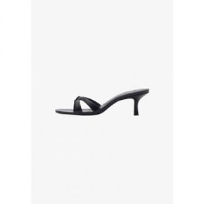 5074485 Mango PLANE - Mules black