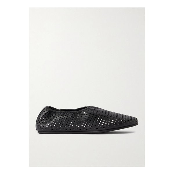 세인트 아그니 퍼포레이티드 가죽 발레리나 플랫 블랙 1647597352777742