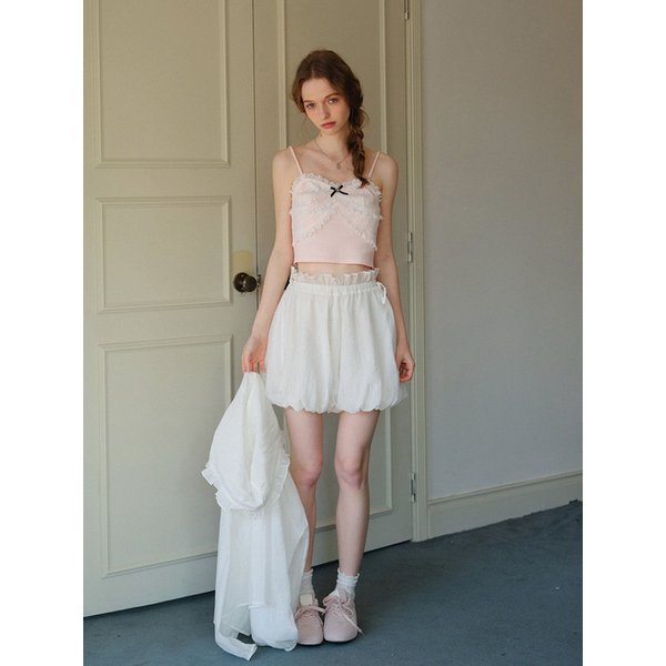 Cest_White ruffle balloon short pants