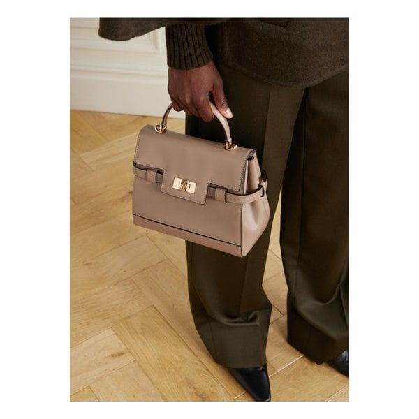 가죽 숄더 백 라이트 브라운 46376663162890842