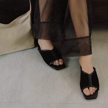 로서울 Roman slides Suede Black