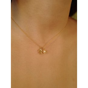 flower fiore necklace