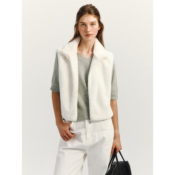 소프트 퍼 하이넥 집업 베스트(MAFDVT03NIV)