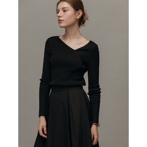 Charming slim wool cut out knit