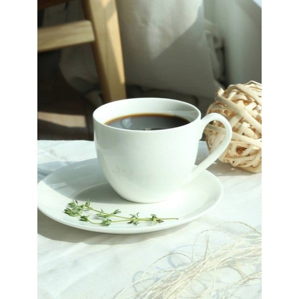 화이트 커피잔