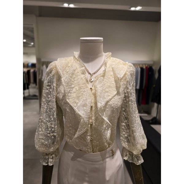 [파주점] 플로럴 레이스 프릴 시스루 블라우스 JR4A0BL343