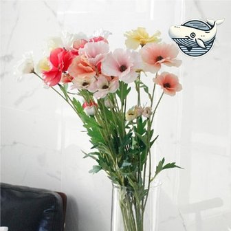 2. 우아한 인조꽃 ..