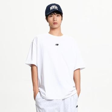 뉴발란스 남여공용 에센셜 센터로고 반팔티 (OVER FIT) (NBNEF21413)