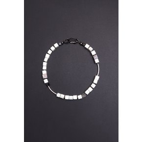 Mother of Pearl MeM Necklace - Chain Layered