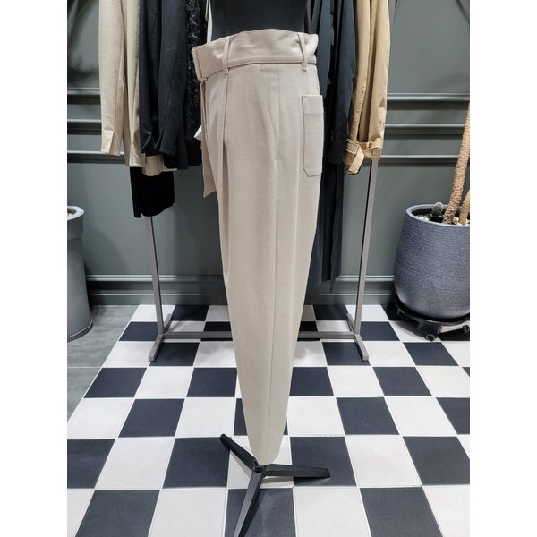 [여주점] 핀턱 벨티드 배기핏 팬츠(SAPT31161)