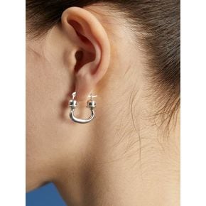 SIGNATURE HOOP EARRING_SILVER 시그니처 후프 귀걸이 실버