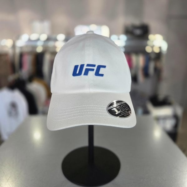 [여주점] UFC 에센셜+ 110 플렉스 핏 볼캡 블랙 U4HWV2306WH