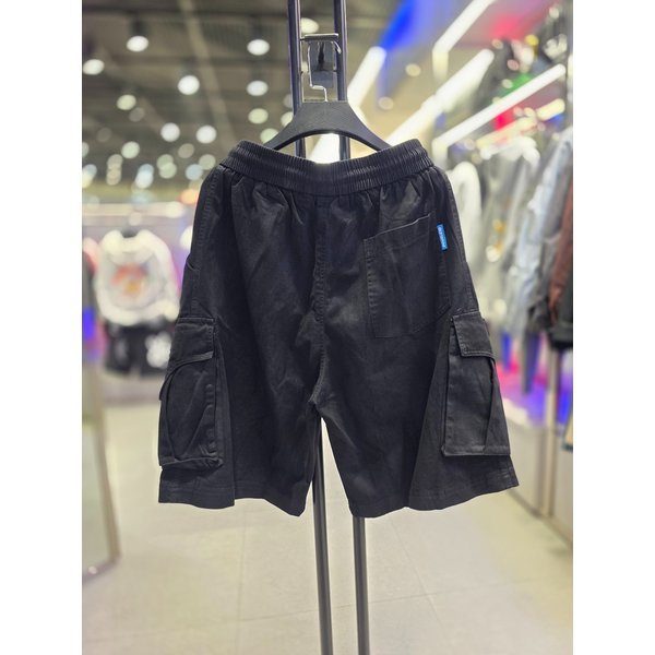 [시흥점] 공용 아일렛 카고 크랙코튼 버뮤다핏 반바지블랙/JHZZ81402BK