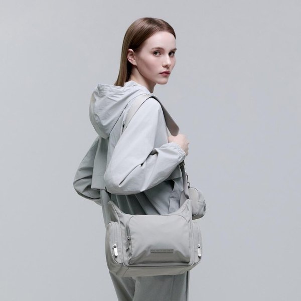 [여주점] N255ACR090 어반 트래블 호보백 BEIGE