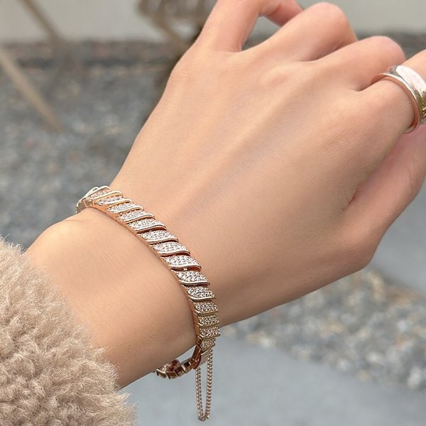 14K 트위스트 오로라 시계잠금 팔찌 BA0508