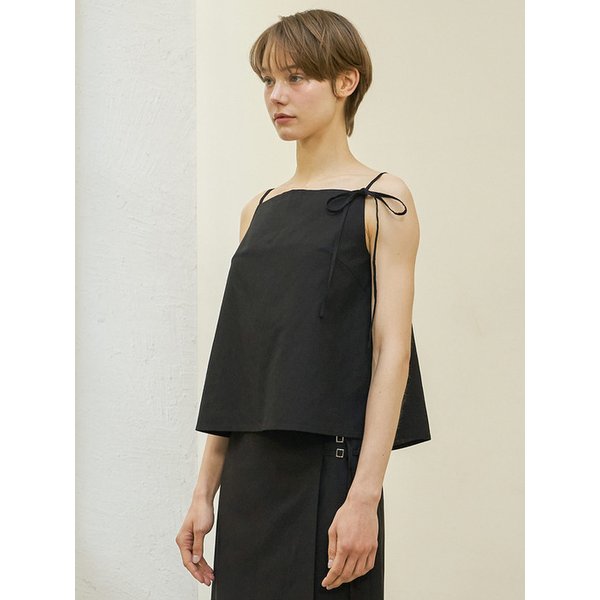 스퀘어넥 슬리브리스 탑 블라우스 OW4MB5050