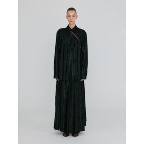 ZLAIRE Pleated Shirts - Black