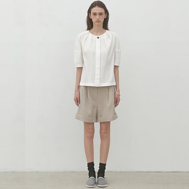 나인(Atelier Nain) (택가:79,000원)보니 볼륨 턱 블라우스(BL-4230)