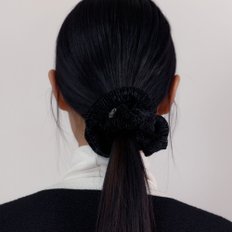 Wrinkle Velvet Scrunchie (Black)