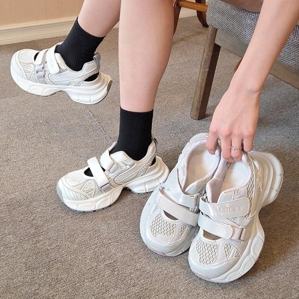 [옷자락] 여성용 키높이 스트랩 샌들 운동화