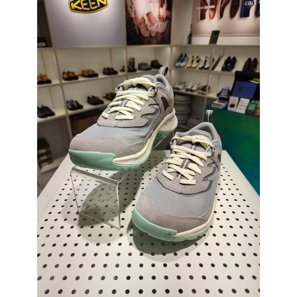 [여주점] [하이트레일 WP] 그레이 여성 트레킹화_KNSO5E403G1