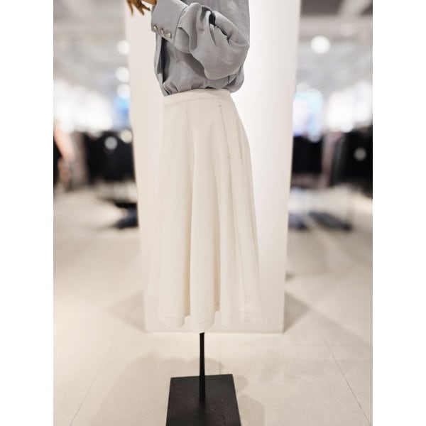 [파주점] [더아이잗컬렉션]백 지퍼 플레어 데님 스커트 CS4B0SK142