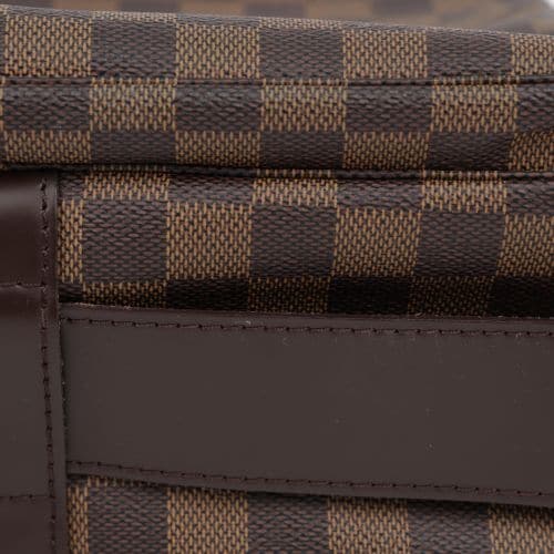 https://image-cdn.trenbe.com/resale-product-photo/869827/1789548267583-eaf396b2-088d-4e2f-a55c-cf90a92c73ef.jpg