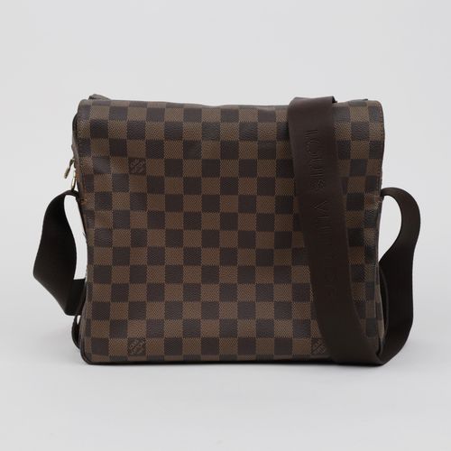 https://image-cdn.trenbe.com/resale-product-photo/869827/1789548267099-db3af3c5-8e56-45b0-a002-6f0863f066d8.jpg