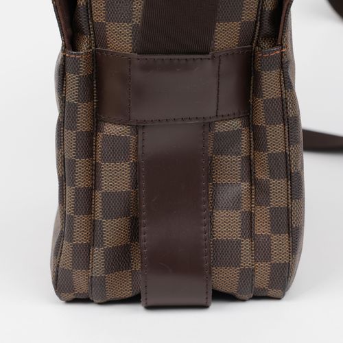 https://image-cdn.trenbe.com/resale-product-photo/869827/1789548267588-454ad555-9db5-4a42-b7de-976ca80c6555.jpg