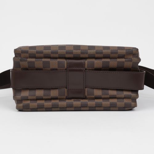 https://image-cdn.trenbe.com/resale-product-photo/869827/1789548267439-1fc80960-c325-4de3-89f4-bc7d94b346e4.jpg