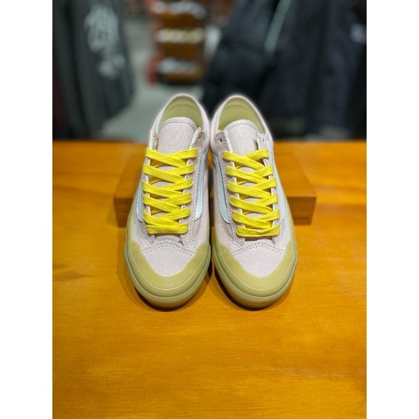 [시흥점] 남녀공용 스니커즈 Lx 올드스쿨 136 (핑크)(VN000SHMFEB)