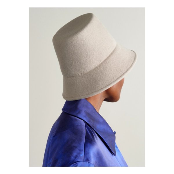 지지 버리스 엘로이즈 울 페트 버킷햇 1647597342175982