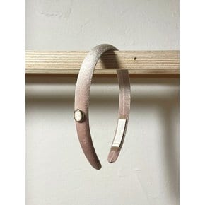 Vintage Mood Cameo Velvet Slim HairBand [Vintage Beige]카메오 벨벳 슬림 헤어밴드 머리띠