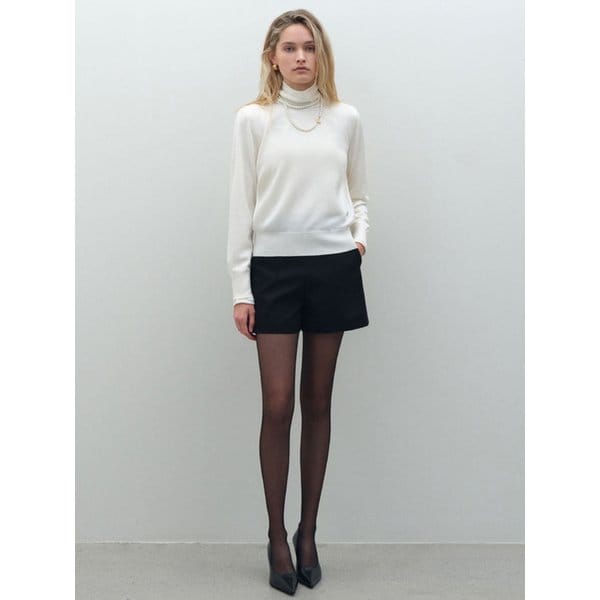 울혼방 터틀넥 탑_아이보리